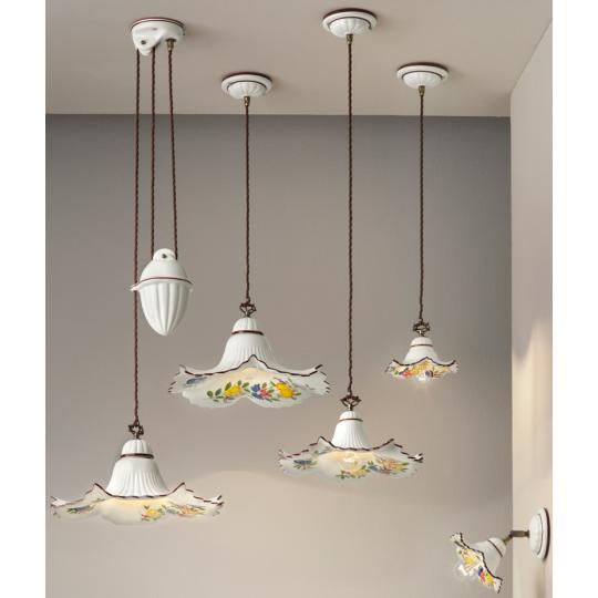 romantikus videki hangulatu kezzel festett mediterran fuggesztek lampa vilagitas vintage polgari klasszikus ebedlo konyha nappali halszoba paraszthaz vendeghaz 4.jpg